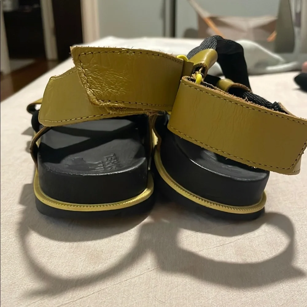 Sorel Yellow and Black Adventure Sandals - Picture 6 of 7